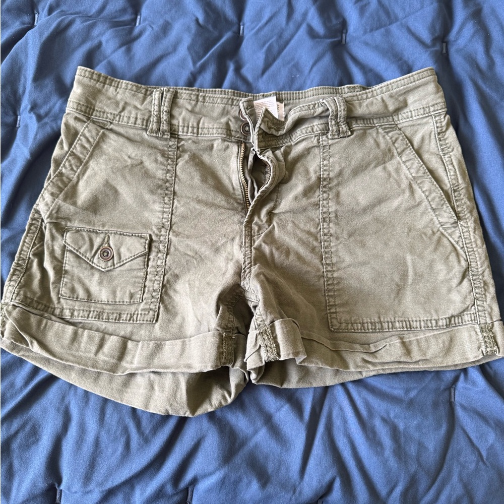 Time and Tru Khaki Women's Cargo Shorts